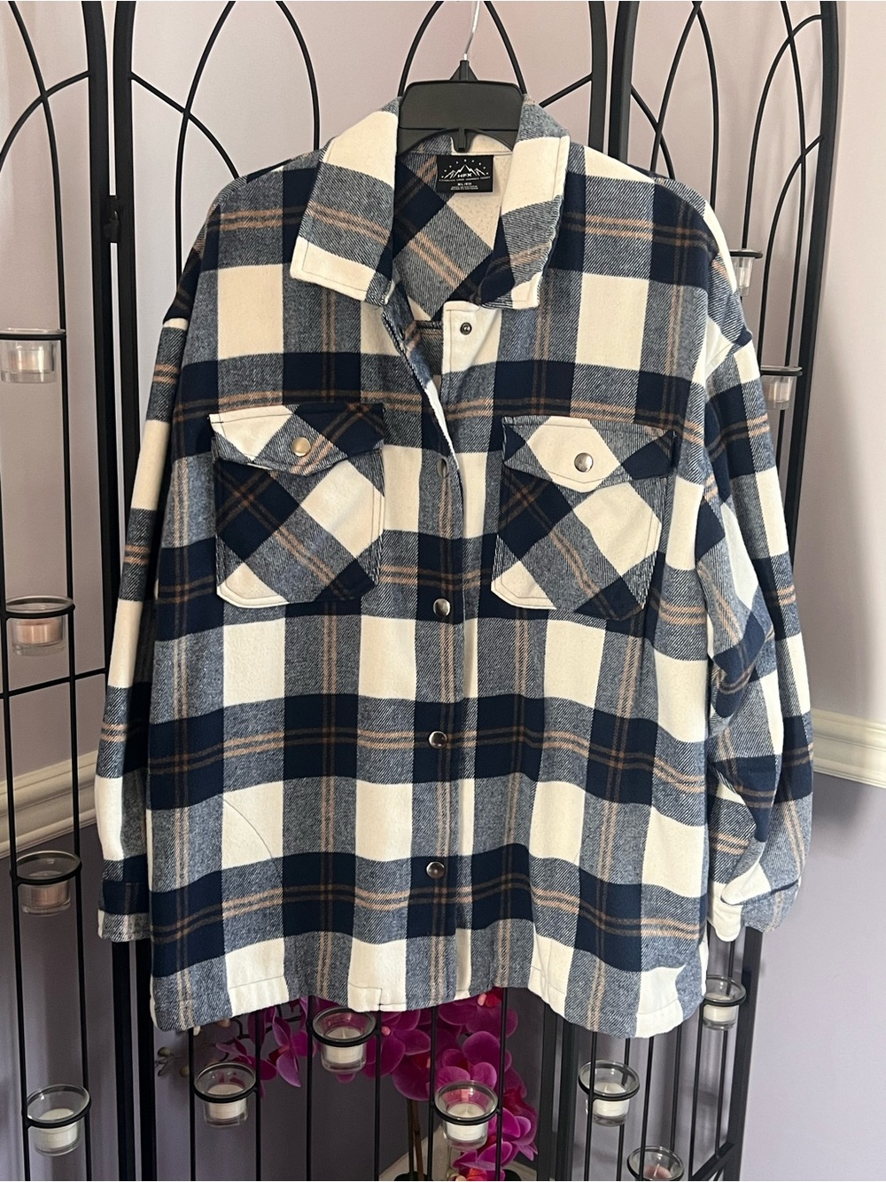 Relaxed Plaid Utility Shacket Jacket - Navy & Cream